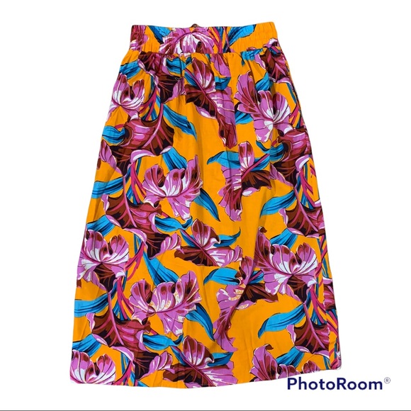 ASOS Midi Skirt Button Through in Floral Print - Picture 5 of 7